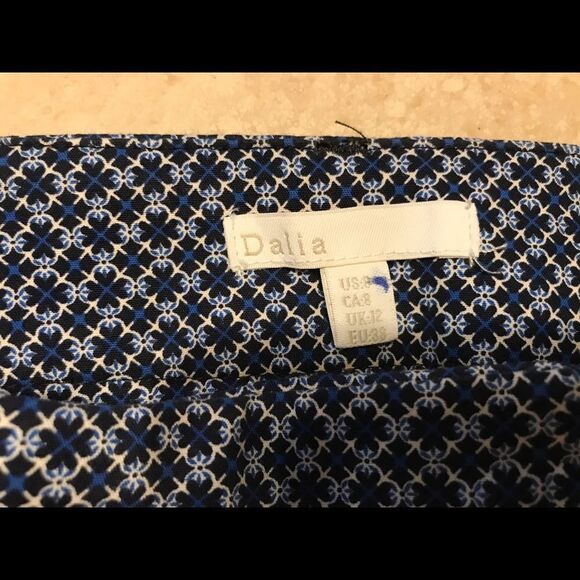 Delia’s Patterned Shorts Size 8 - Picture 3 of 5